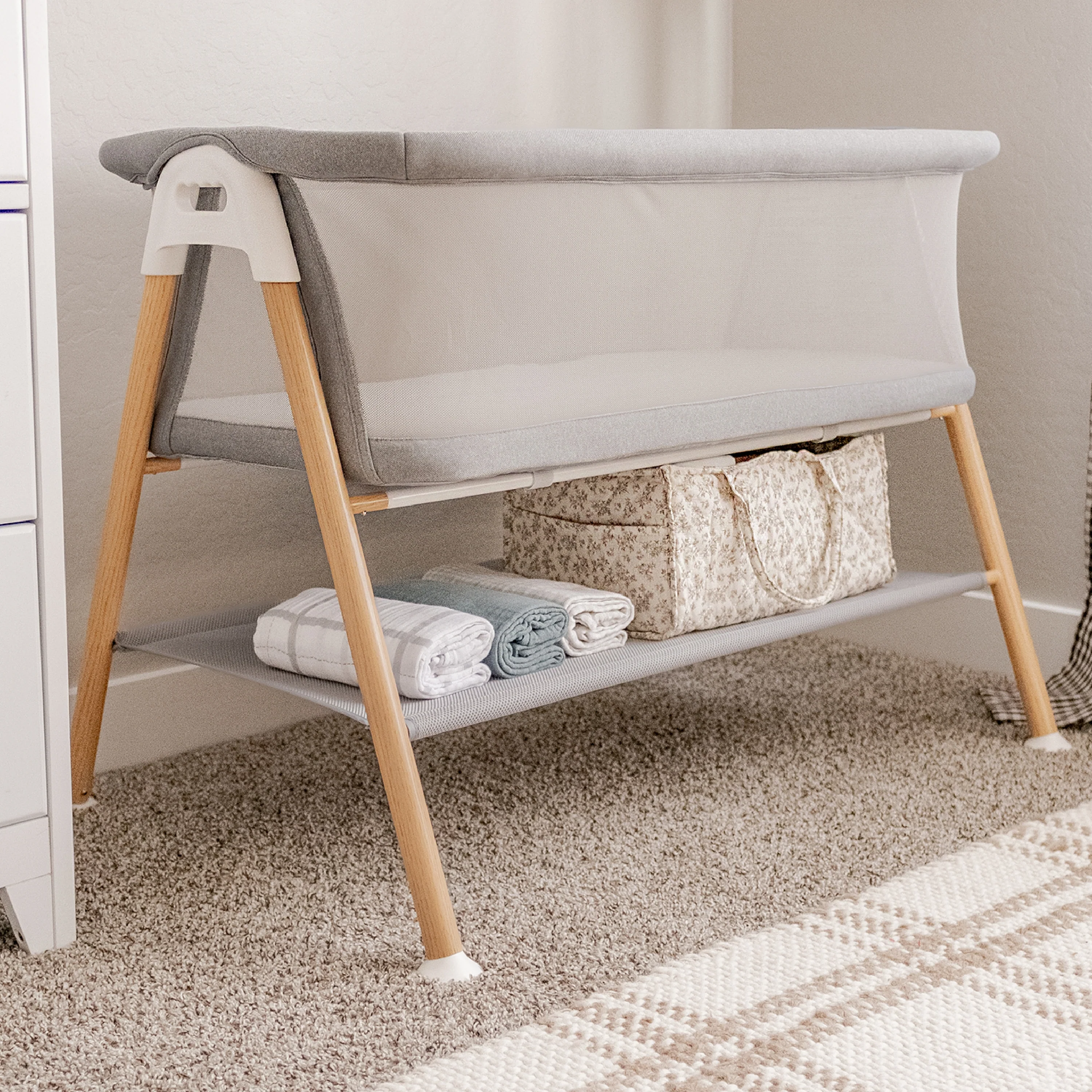 Essential Bassinet - Image 14