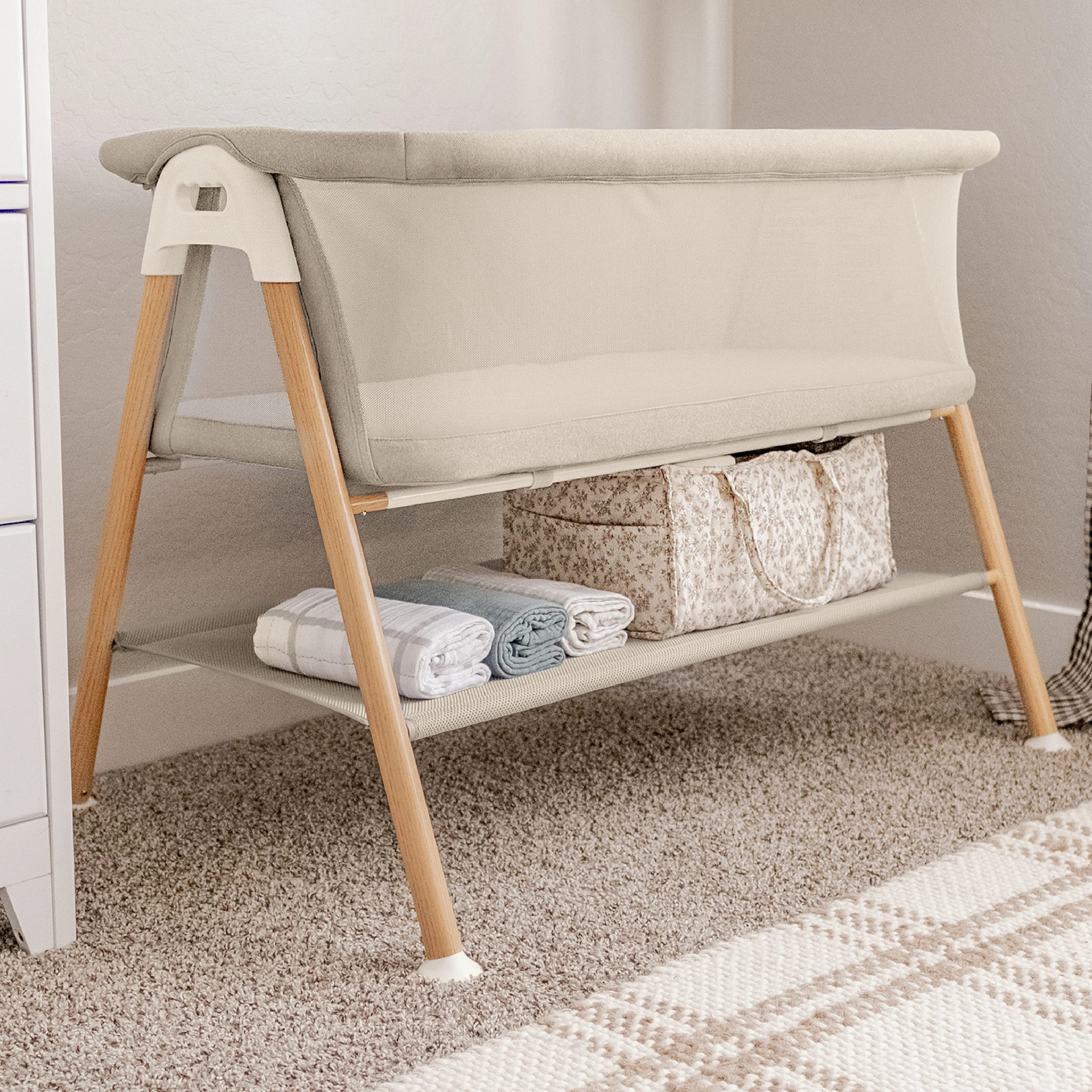 Essential Bassinet - Image 15