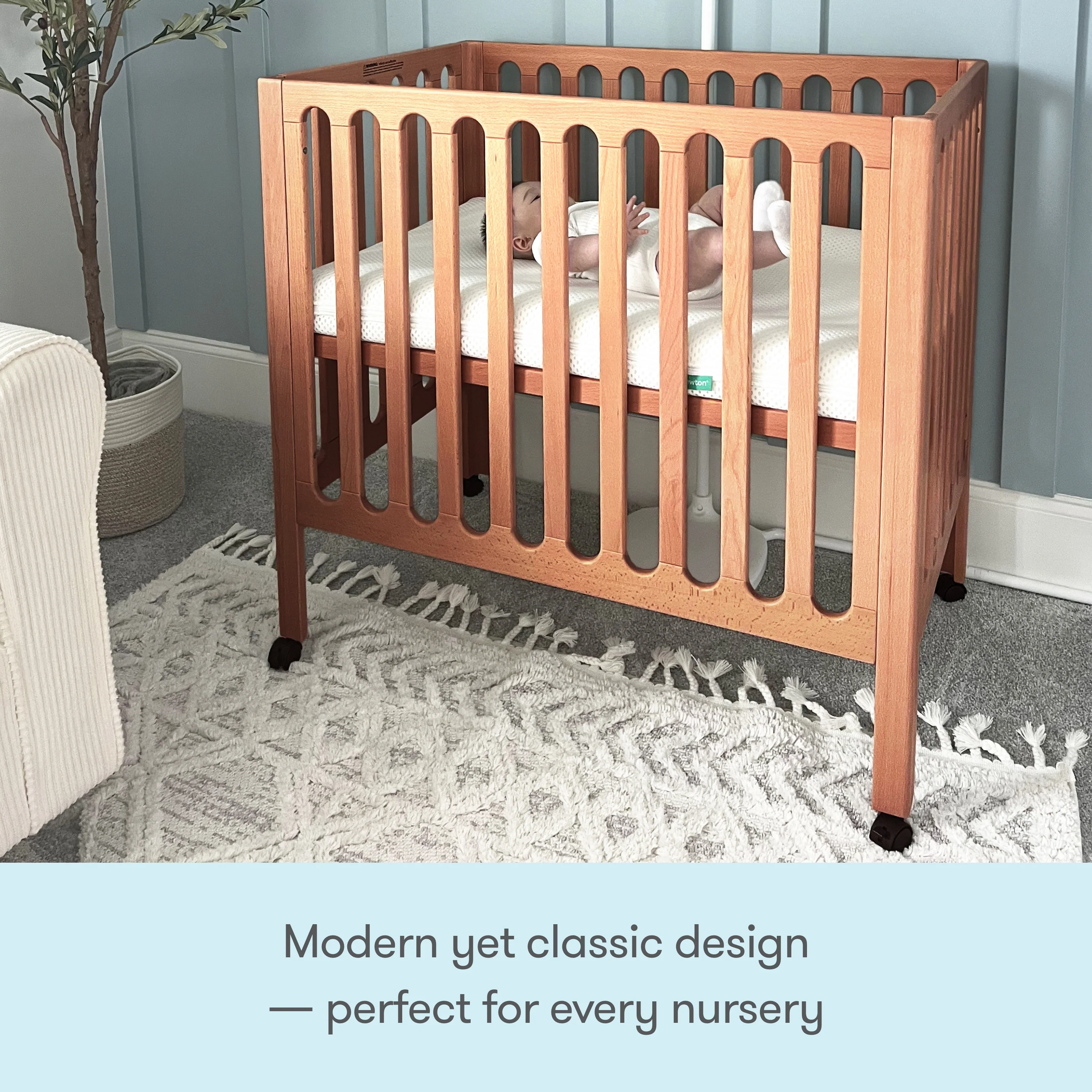 Newton Galileo Mini Crib with Newton Mattress - Image 22