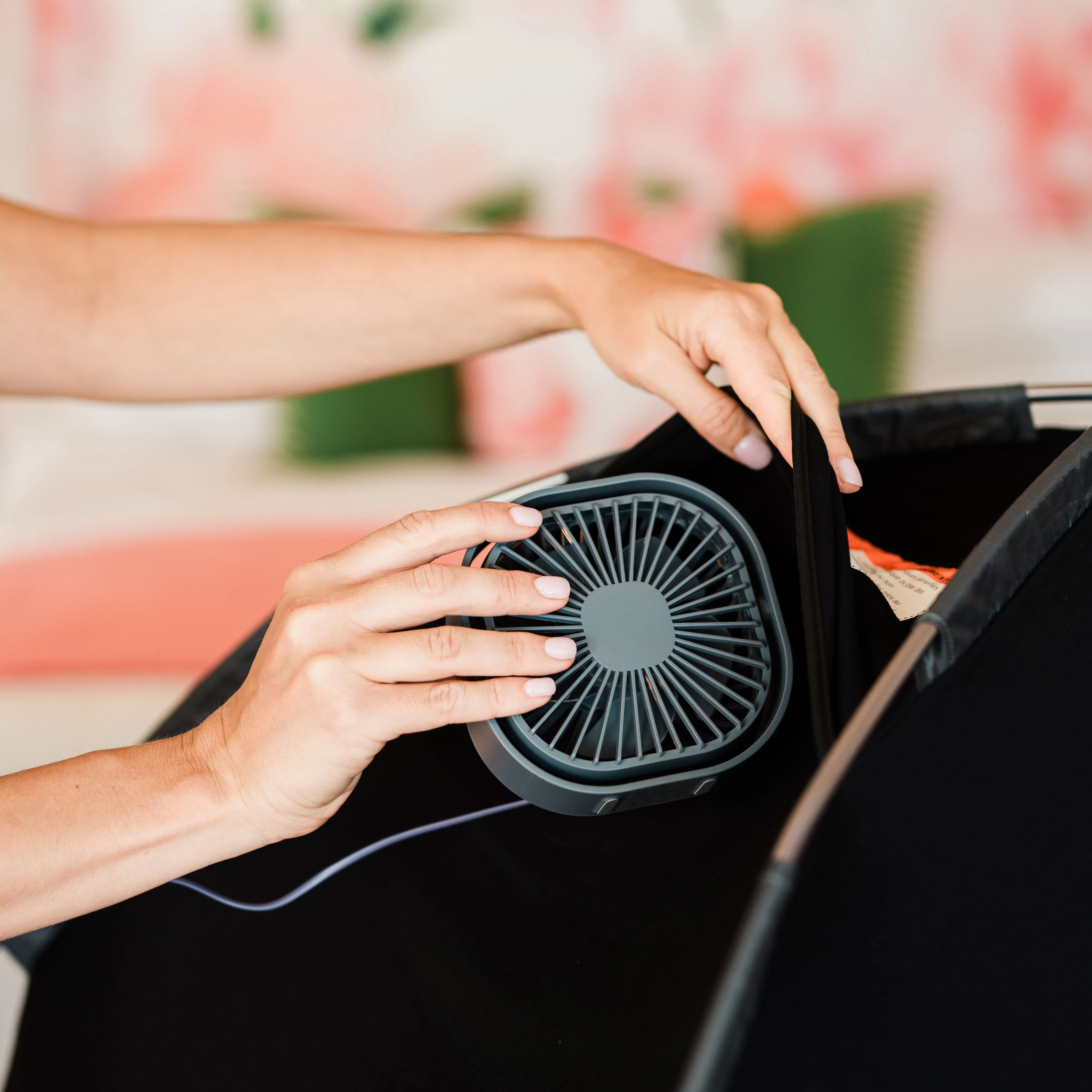 SlumberPod Blackout Sleep Tent - Image 9