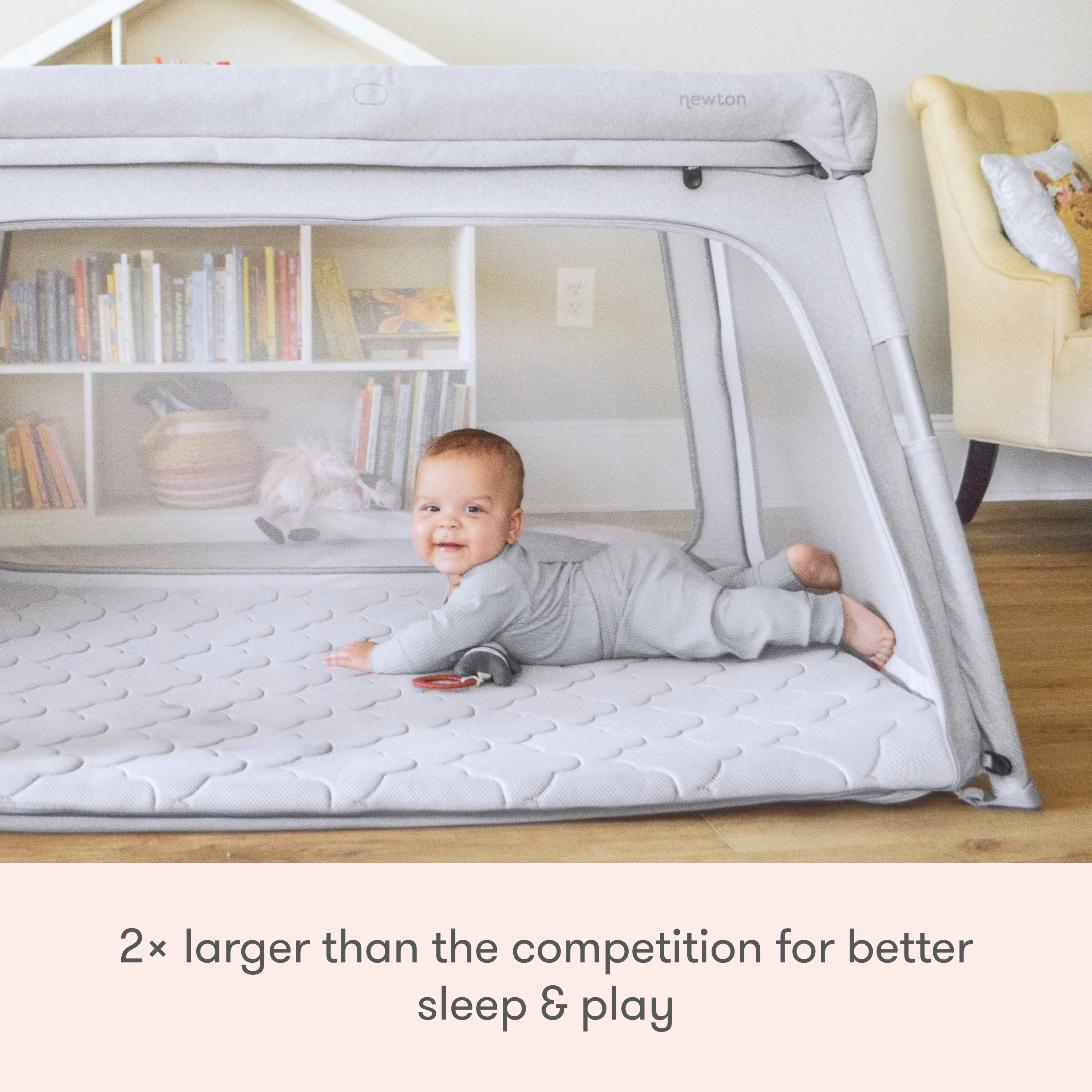 Deluxe Travel Crib & Play Yard - Image 7